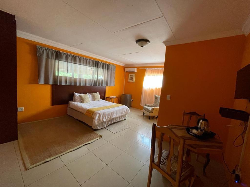 Hotel Khutsong Guests House Burgersfort Exteriér fotografie